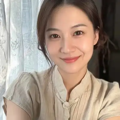 彭博